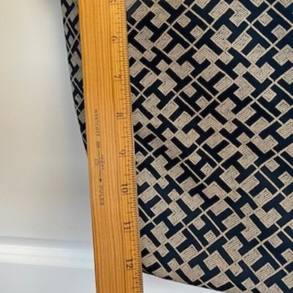 Tommy Hilfiger Blue & Gray Large Tote Bag - Picture 12 of 13